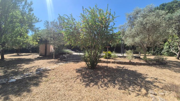 Image No.16-3 Bed House for sale