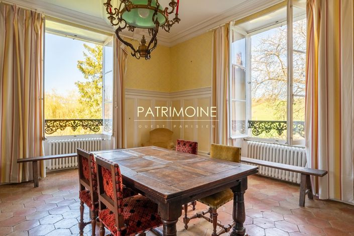 Image No.7-6 Bed Property for sale