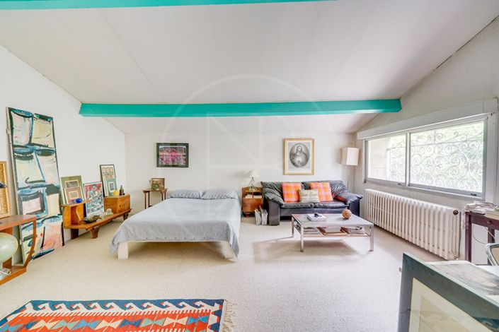 Image No.18-5 Bed House for sale