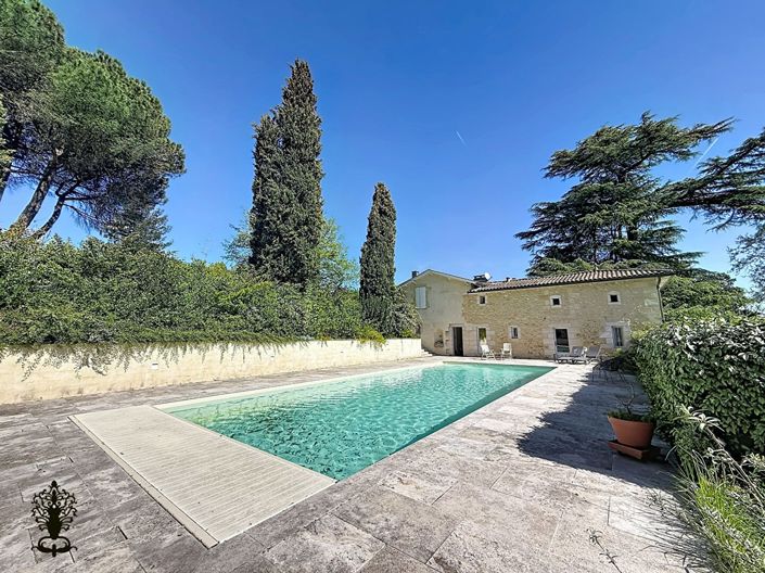 Image No.11-9 Bed Property for sale