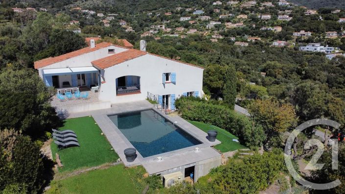 Image No.2-4 Bed House for sale