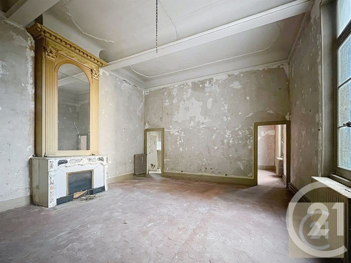 Image No.12-7 Bed Apartment for sale