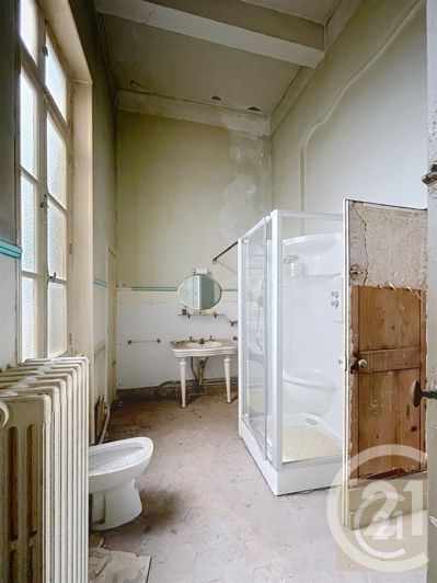 Image No.13-7 Bed Apartment for sale