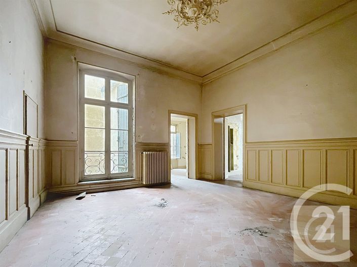 Image No.21-7 Bed Apartment for sale