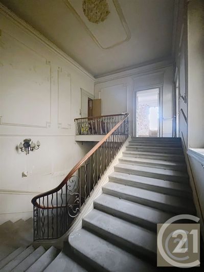 Image No.29-7 Bed Apartment for sale