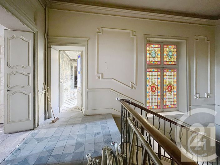 Image No.3-7 Bed Apartment for sale