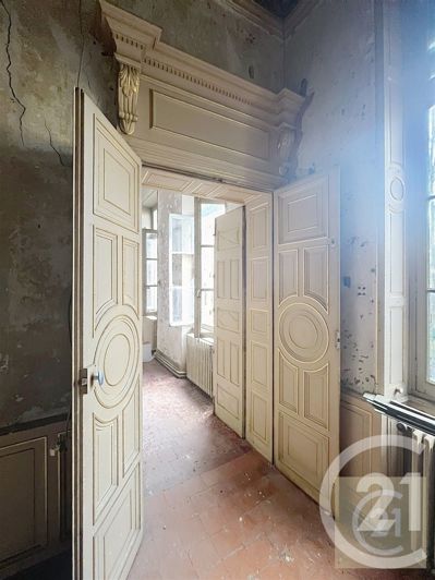 Image No.6-7 Bed Apartment for sale