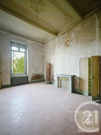 Image No.9-7 Bed Apartment for sale