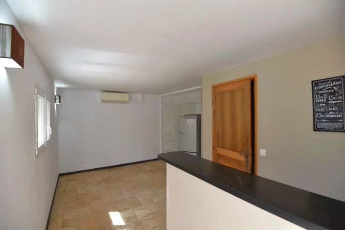 Image No.25-6 Bed House for sale