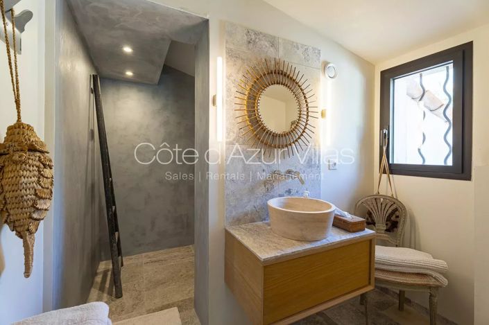 Image No.13-4 Bed House for sale