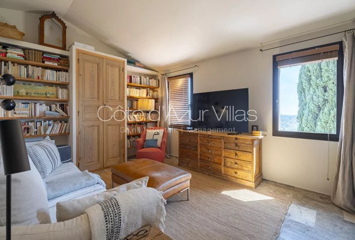 Image No.15-4 Bed House for sale
