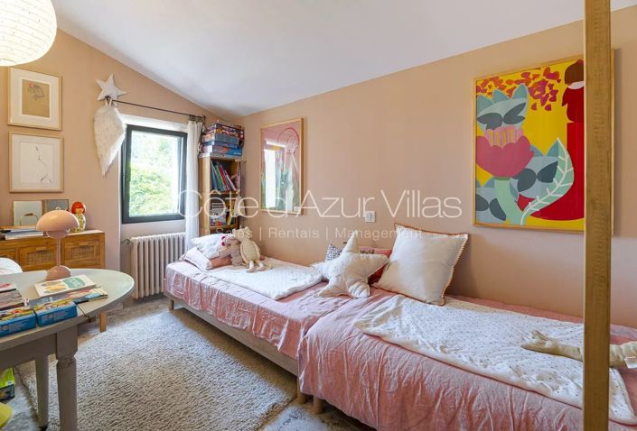 Image No.16-4 Bed House for sale