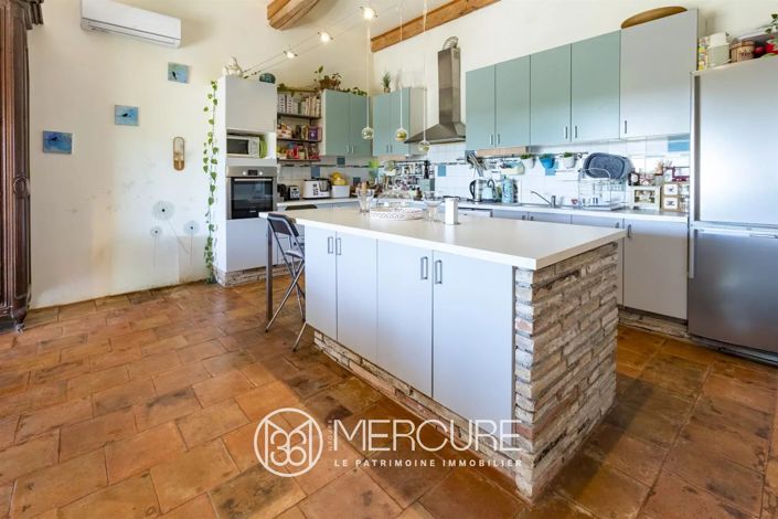 Image No.6-5 Bed House for sale