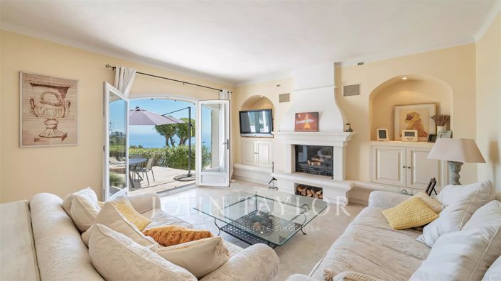 Image No.6-4 Bed House for sale