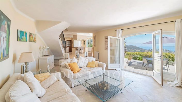 Image No.7-4 Bed House for sale