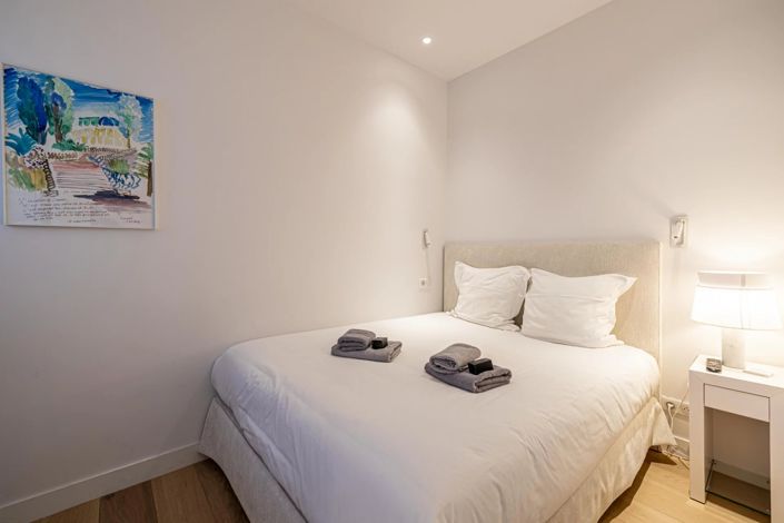 Image No.12-2 Bed Apartment for sale