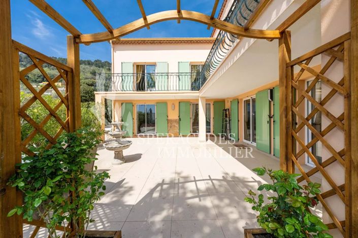 Image No.20-4 Bed House for sale