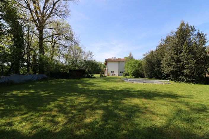 Image No.24-5 Bed House for sale