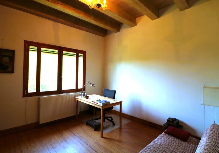 Image No.40-5 Bed House for sale