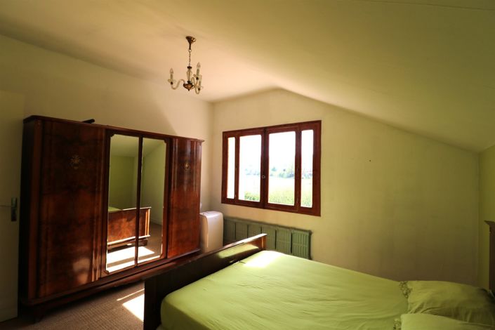 Image No.42-5 Bed House for sale