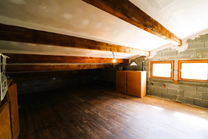 Image No.47-5 Bed House for sale