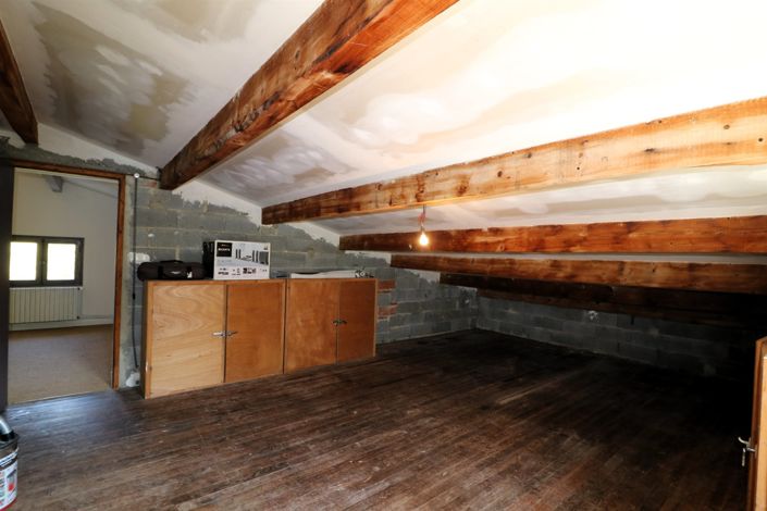 Image No.48-5 Bed House for sale