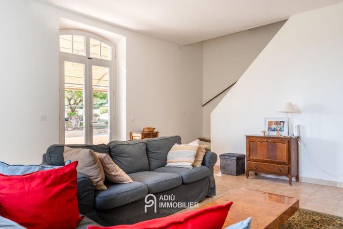 Image No.6-4 Bed House for sale