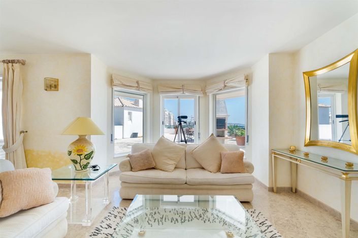 Image No.14-3 Bed Apartment for sale