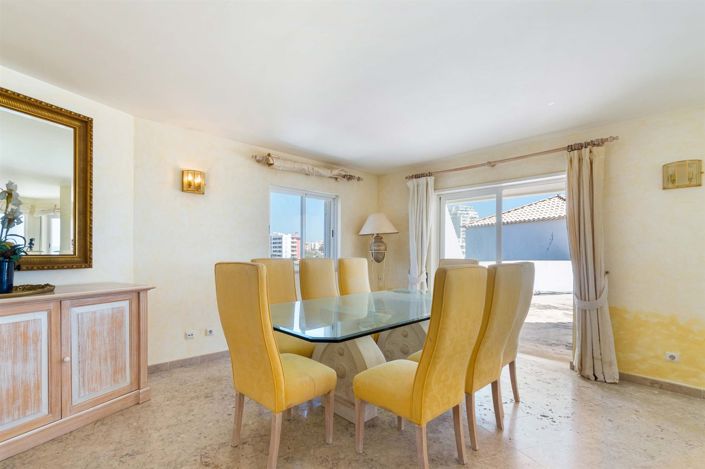 Image No.15-3 Bed Apartment for sale