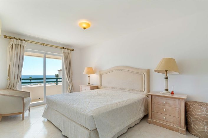 Image No.21-3 Bed Apartment for sale