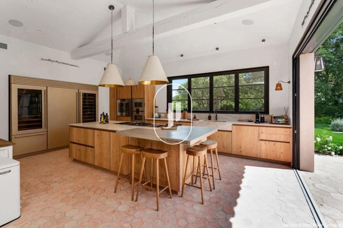 Image No.4-5 Bed House for sale