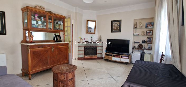 Image No.10-3 Bed House for sale