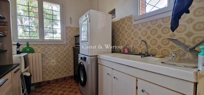 Image No.11-3 Bed House for sale