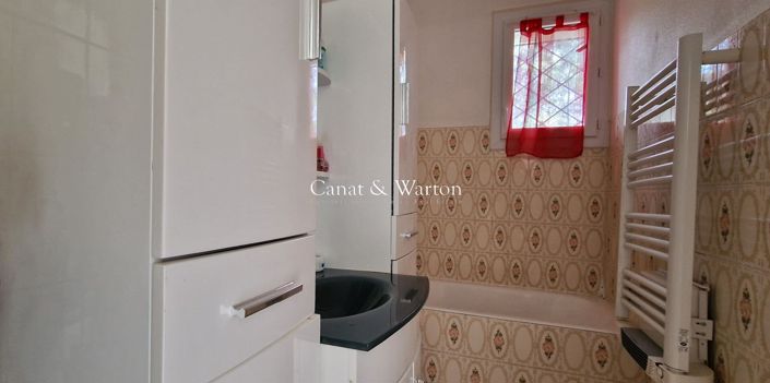 Image No.12-3 Bed House for sale