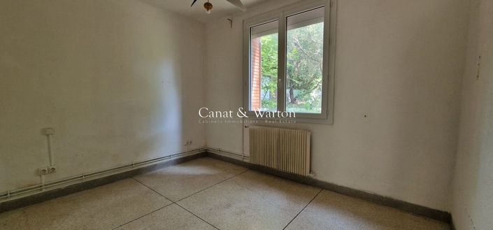 Image No.15-3 Bed House for sale