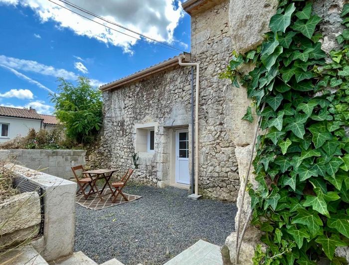 Image No.7-4 Bed House for sale