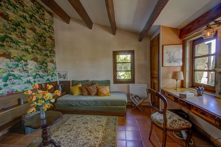 Image No.6-4 Bed House for sale