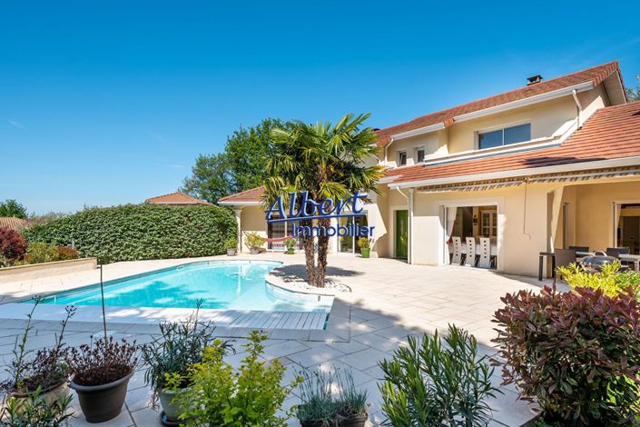 Image No.3-4 Bed House for sale