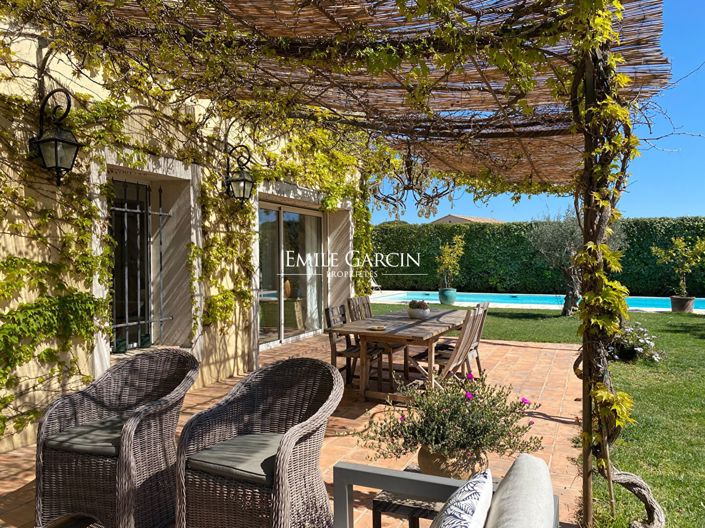 Image No.2-5 Bed House for sale