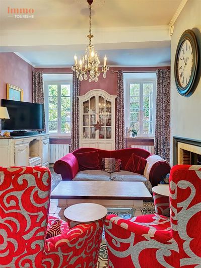 Image No.4-8 Bed House for sale
