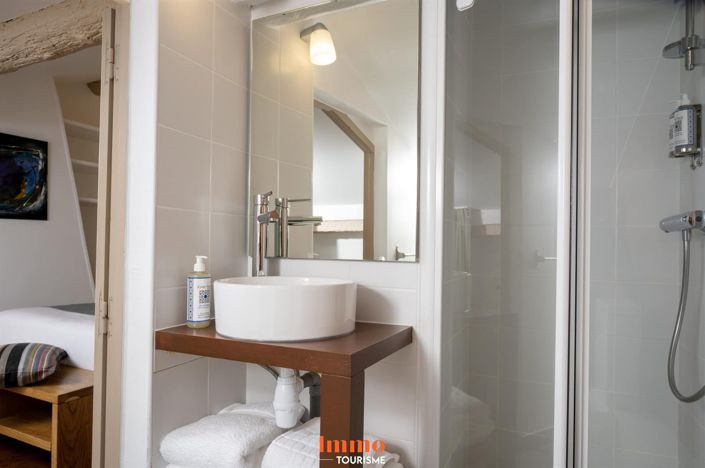 Image No.13-7 Bed House for sale