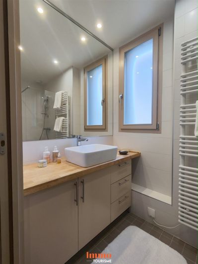 Image No.22-7 Bed House for sale
