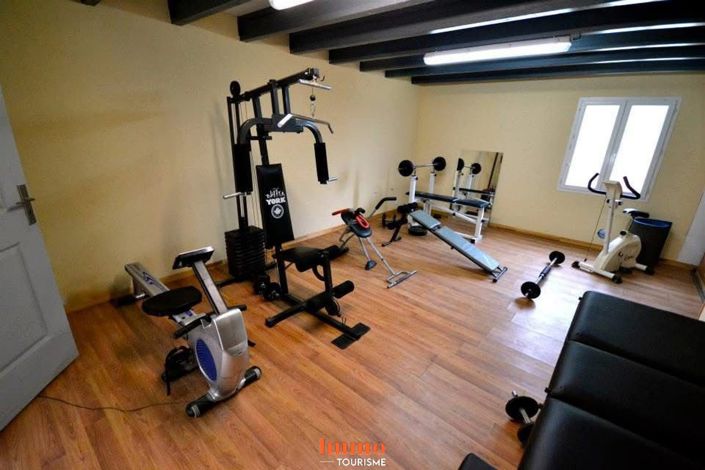 Image No.16-16 Bed House for sale