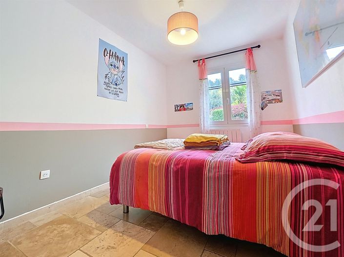 Image No.9-3 Bed House for sale
