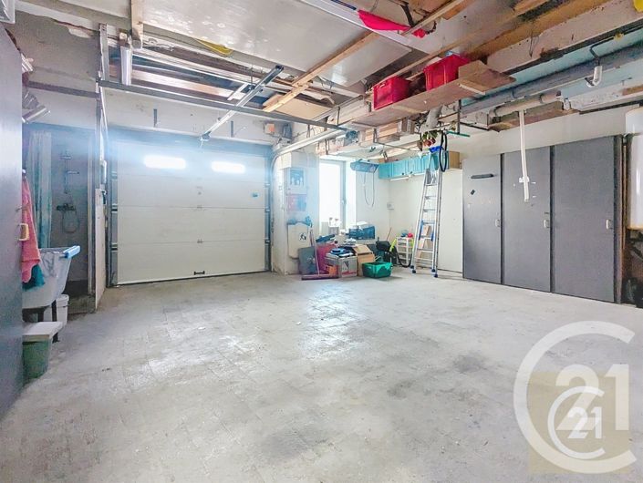 Image No.19-3 Bed House for sale