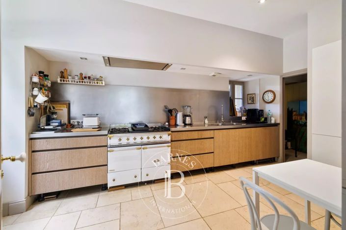 Image No.12-7 Bed House for sale