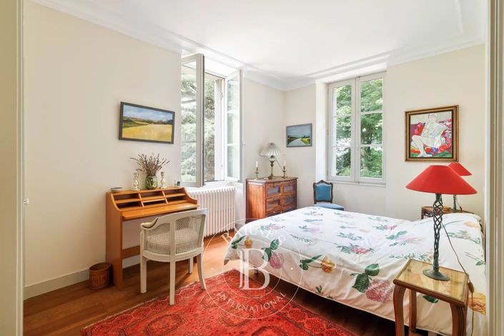 Image No.26-7 Bed House for sale