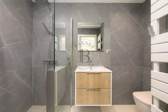 Image No.14-6 Bed House for sale