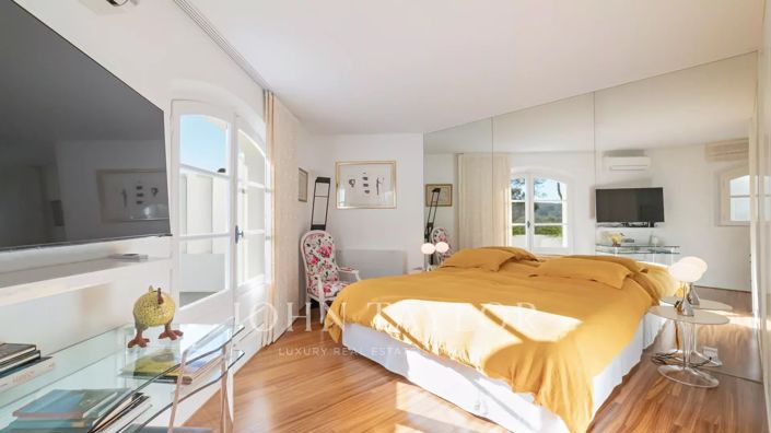 Image No.10-4 Bed House for sale