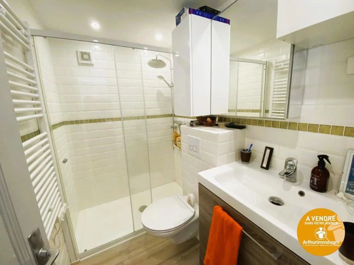 Image No.7-2 Bed House for sale